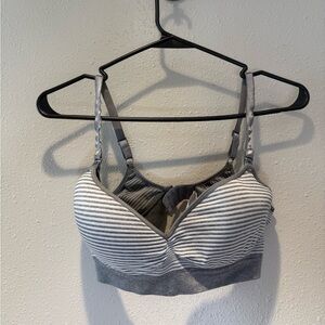 Gilligan & O’Malley Striped Nursing Bra - Size Medium